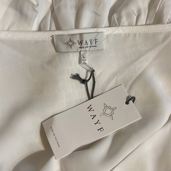 Wayf White smocked poet/ peasant style blouse - Picture 6 of 7